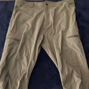 Wrangler Men's Khaki Cargo Pants